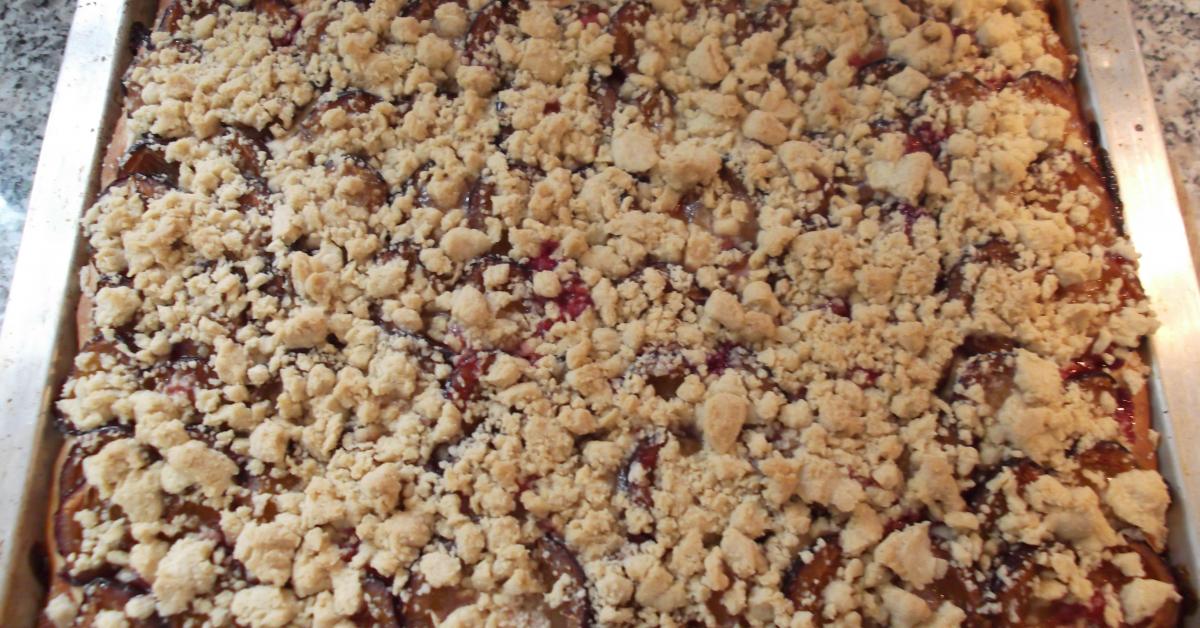 Pflaumenkuchen vom Blech mit Streuseln von franjo. Ein Thermomix ...