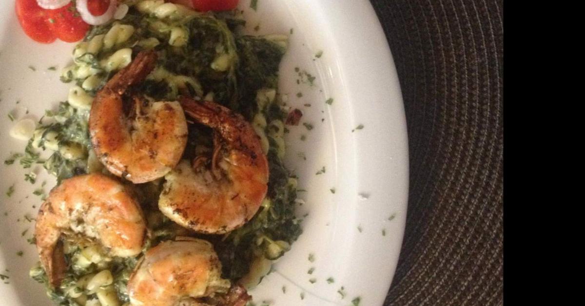 All in one Nudeln mit Blattspinat und Gambas von zaubermerli. Ein ...