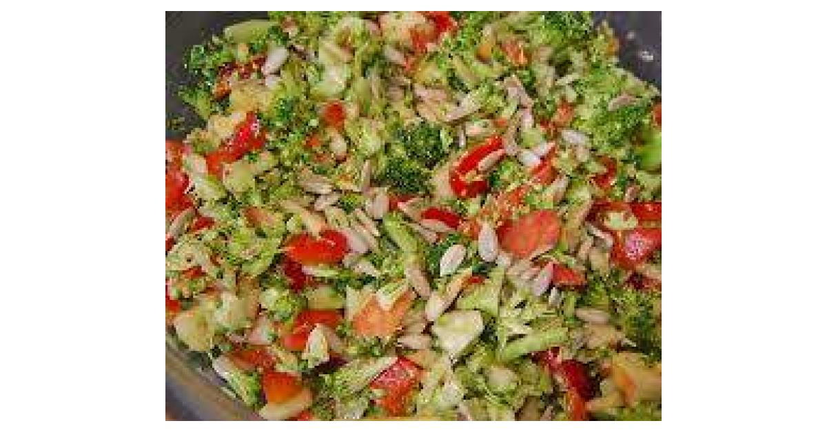Brokkoli Rohkost Salat Mit Pinienkernen Von Rosenkind01 Ein