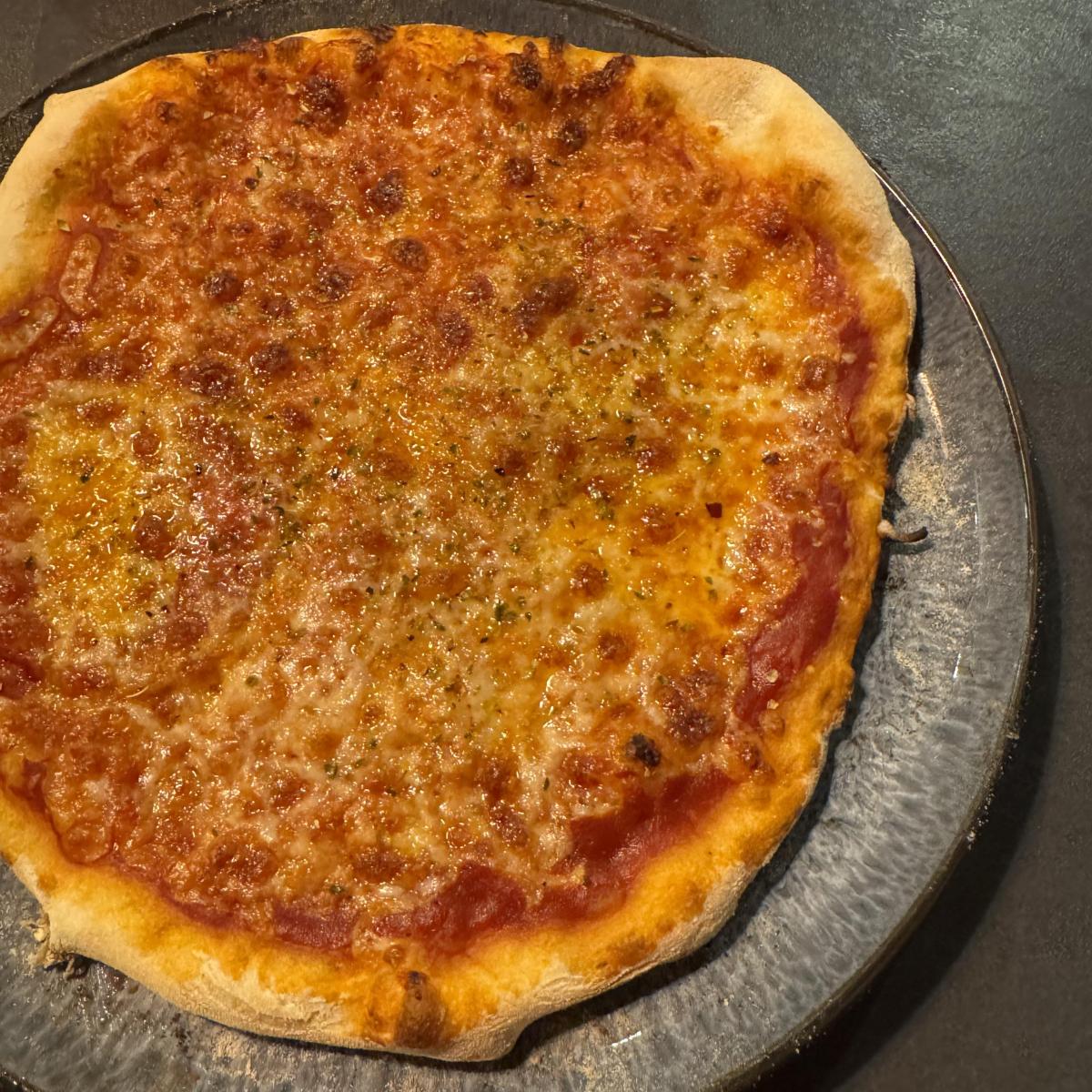 schneller Pizzateig für den Pizzastein von mia-rose. Ein Thermomix ...
