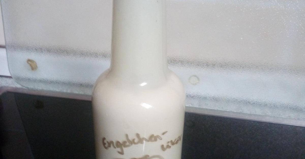 Variation Engelchenlikör - flüssiges Marzipan von majaanle. Ein ... Variation Engelchenlikör - flüssiges Marzipan von majaanle. Ein ...