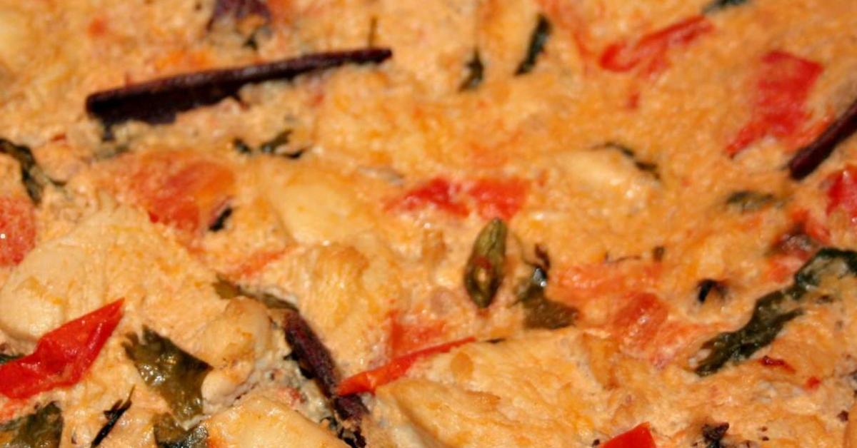 indisch Chicken Akhni , Ofen gekochtes Hähnchen und Reis aus dem ...