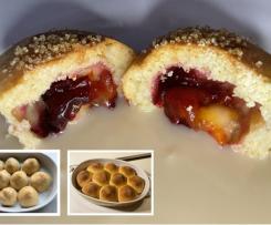 Zwetschgen-Rohrnudeln („Buchteln“)