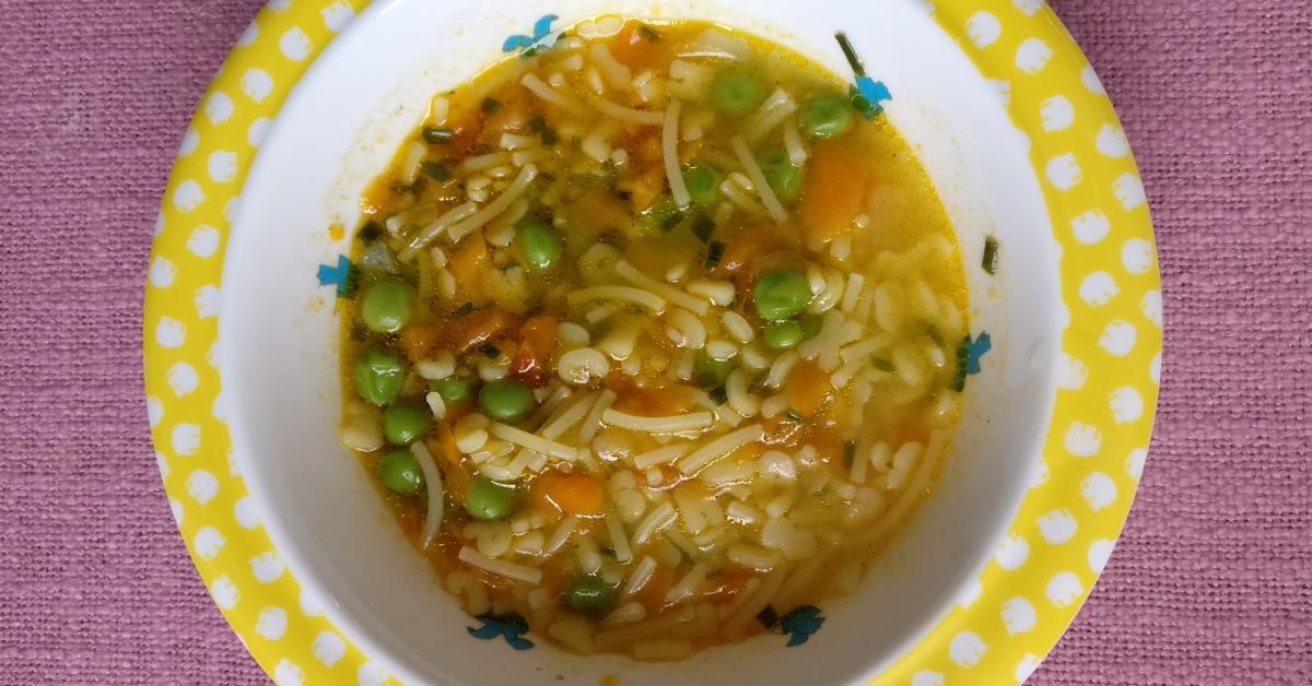 Gemüse-Nudelsuppe Ruckzuck von Lioliola. Ein Thermomix® Rezept aus der ... Gemüse-Nudelsuppe Ruckzuck von Lioliola. Ein Thermomix® Rezept aus der ...