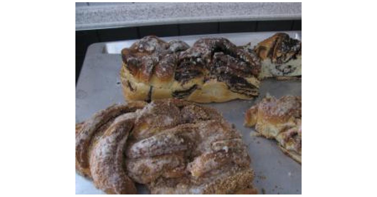 Mohn-Nußzopf zwei auf einen Streich von Tina 1964. Ein Thermomix ... Mohn-Nußzopf zwei auf einen Streich von Tina 1964. Ein Thermomix ...