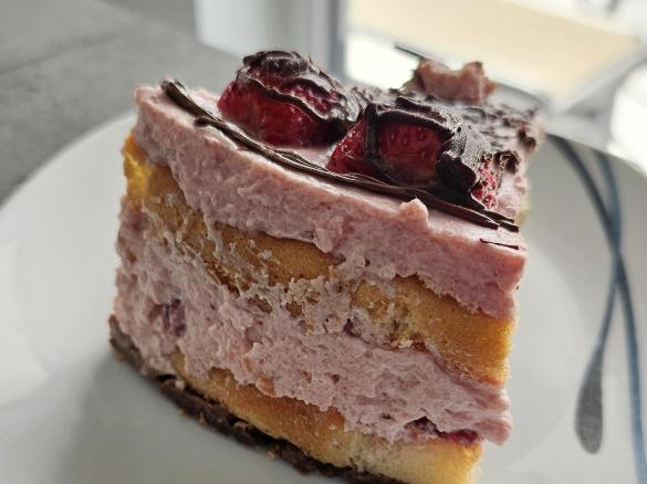 Erdbeer-Joghurt-Torte mit Schokolade