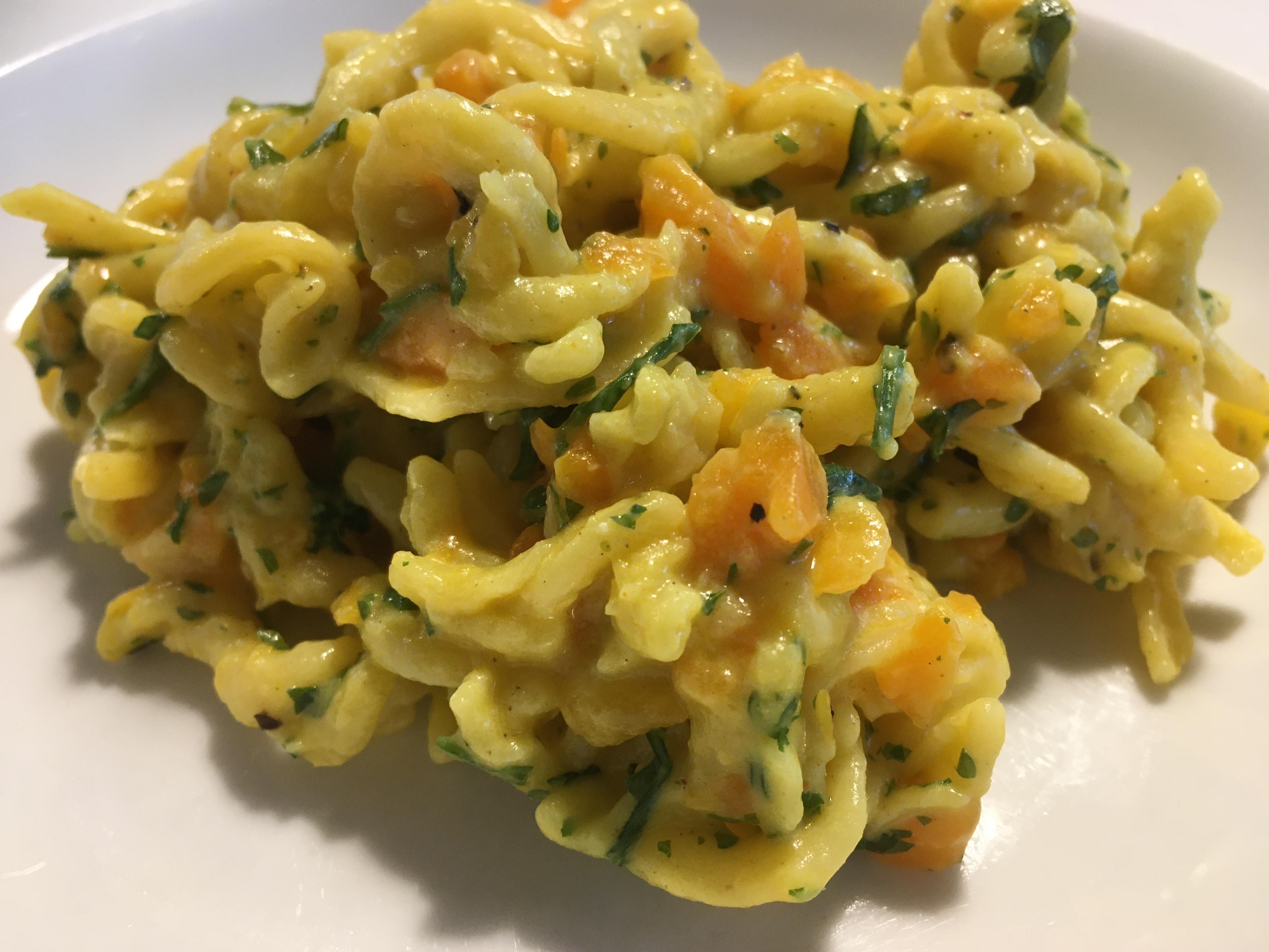 Karotten-Frischkäse-Nudeln-image