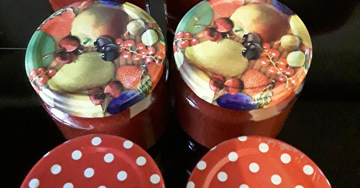 Erdbeermarmelade mit Vanille und Zitronenmelisse von Maju67. Ein ...