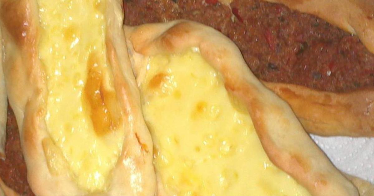 Pide mit Hacklfleisch von bimbycebe. Ein Thermomix® Rezept aus der ...