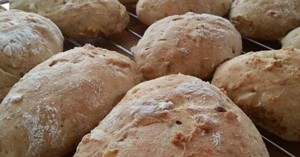 Zwiebelbrot (vegan) von Julia-V. Ein Thermomix® Rezept aus der ...