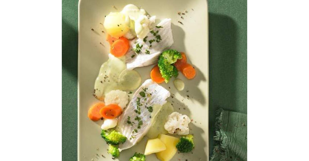 Gemüse-Fischplatte mit leichter Käsesoße von Michaelas1975. Ein ...