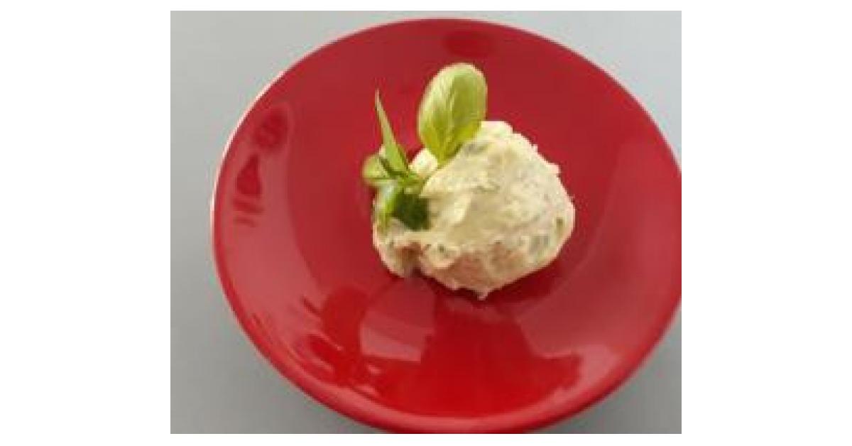 Knoblauchbutter mit Basilikum von uno5. Ein Thermomix® Rezept aus der ...