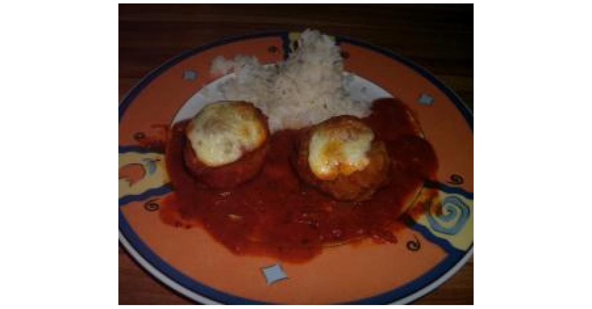 Hackbällchen mit Tomatensauce und Mozzarella überbacken und Reis von ...