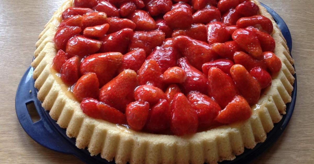 Erdbeertorte mit Maracujaguss von godchild3107. Ein Thermomix® Rezept ...