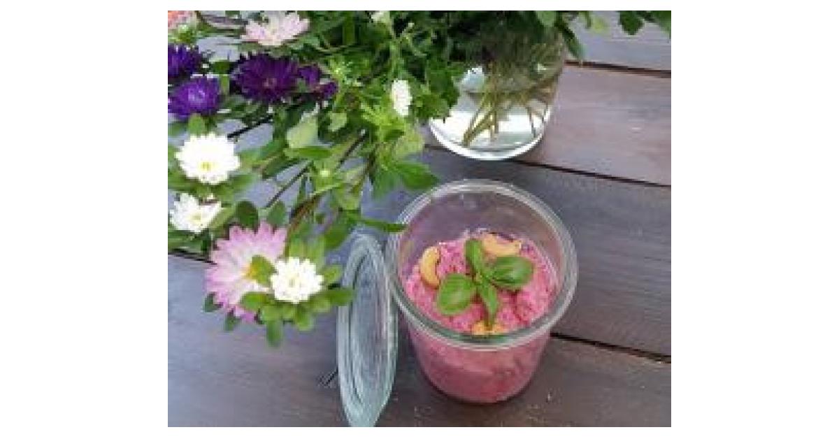 Schafskäse-Paprika-Cashew-Dip von minihexe42. Ein Thermomix® Rezept aus ...