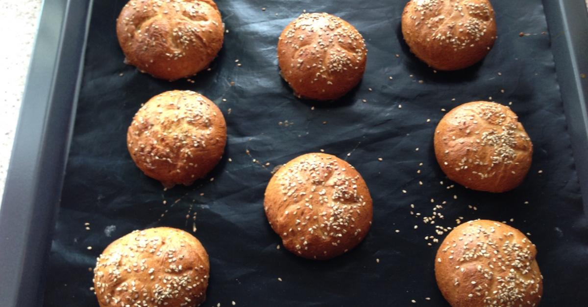 Joghurt Brötchen mit Sesam von mel681. Ein Thermomix® Rezept aus der ...