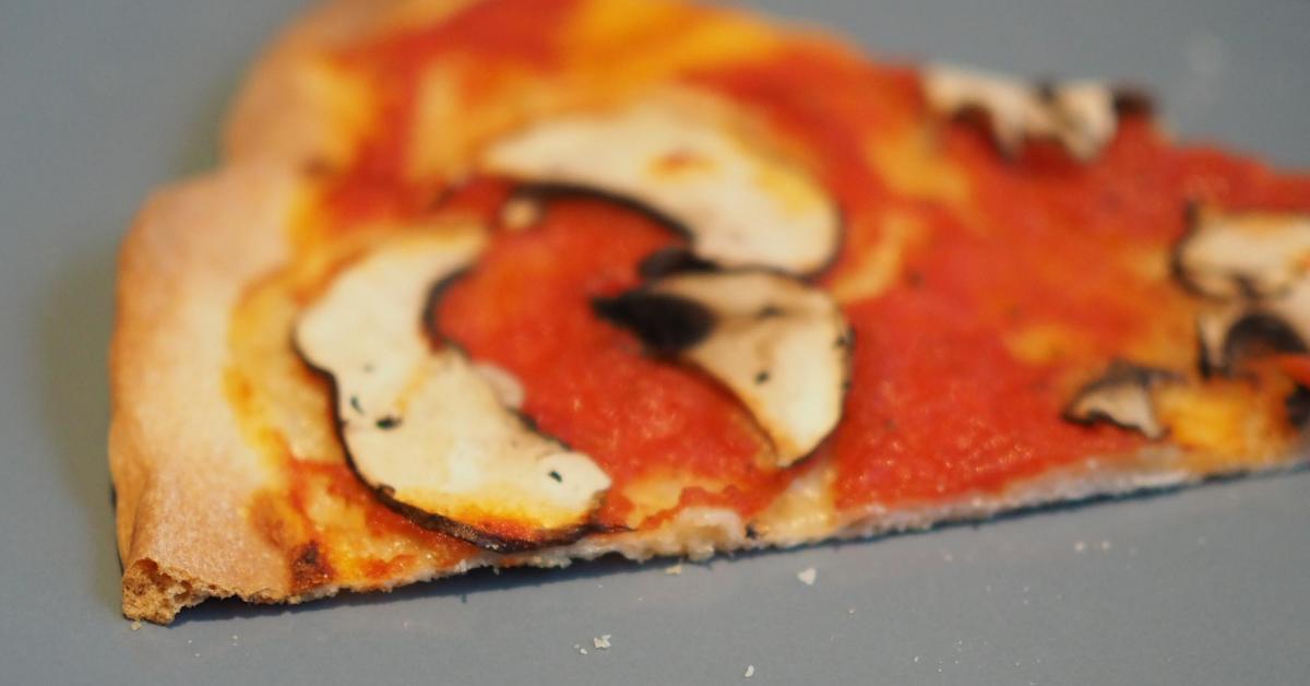 Pizzateig für hohe Temperaturen von lilastern3. Ein Thermomix® Rezept aus der Kategorie Backen