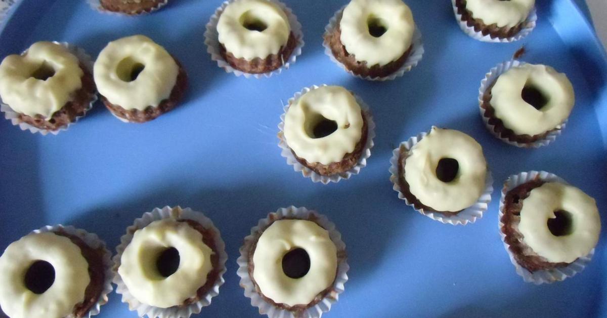 Himbeer-Trüffel-Mini Gugle von Krabbe07. Ein Thermomix® Rezept aus der ...