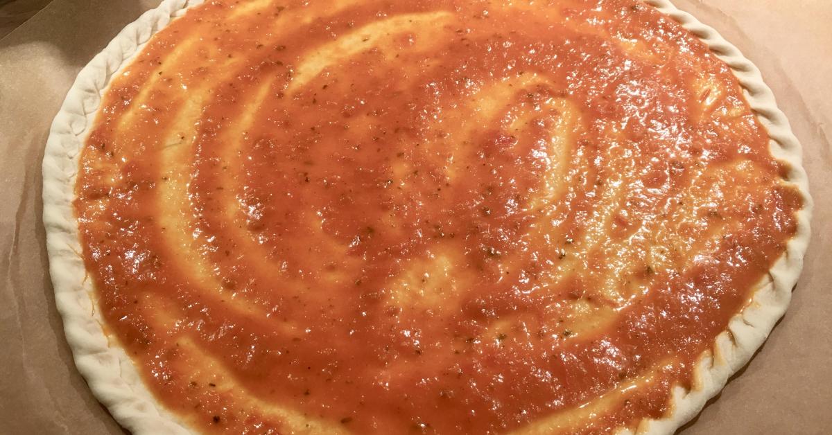 Pizzateig mit Hefe **mit Abstand der Beste** von Remmidemmi81. Ein Thermomix® Rezept aus der