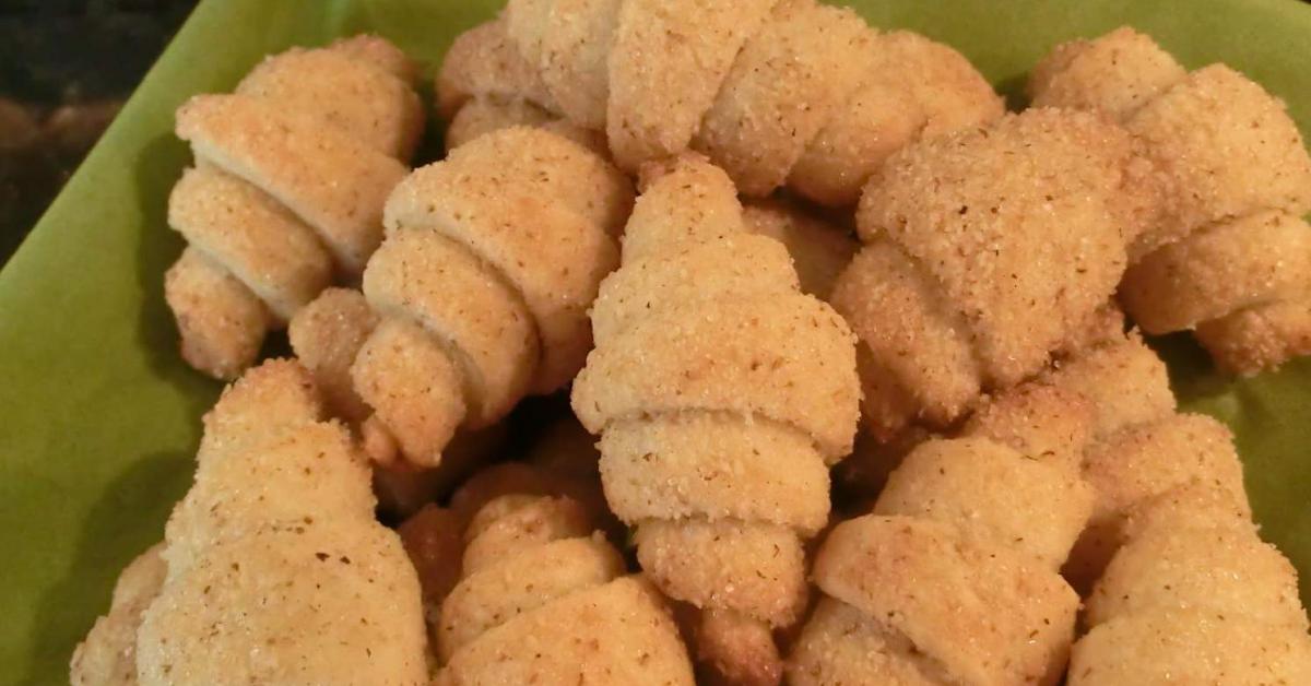 Variation von Mini-Nusshörnchen von Gast. Ein Thermomix® Rezept aus der ...