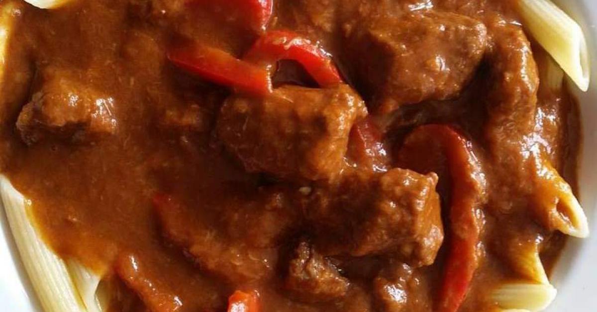 Ungarisches Paprikagulasch von Thermomix Rezeptentwicklung. Ein ...