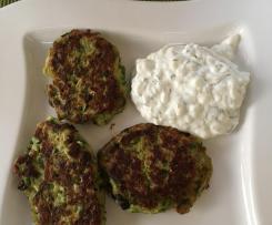 Kolokithokeftedes / griechische Zucchinipuffer