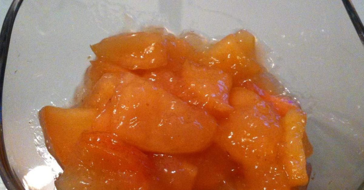Apfelkompott mit Apfelstücken von WeißeLilie. Ein Thermomix® Rezept aus ...