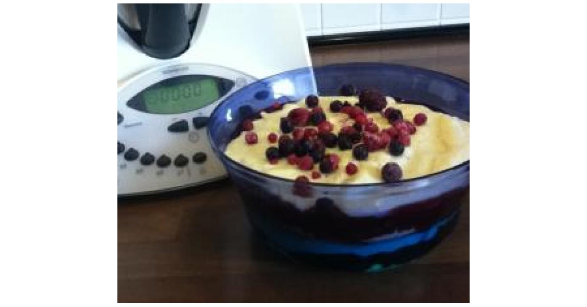 Rote-Grütze-Vanille-Trifle (WW) von iluep. Ein Thermomix® Rezept aus ...